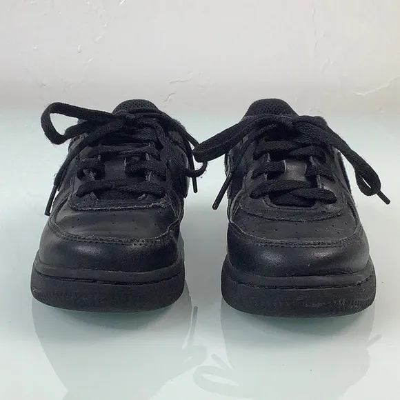 Nike Force 1 LE Black leather low lace up sneakers unisex toddler size 9C EUC