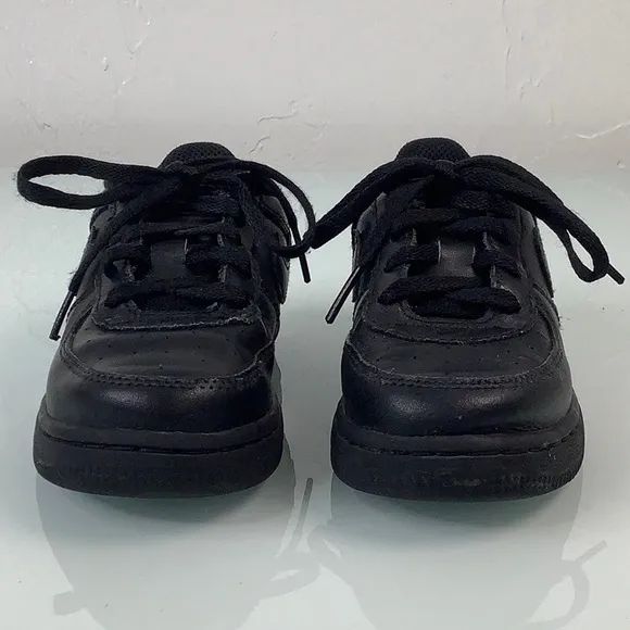 Nike Force 1 LE Black leather low lace up sneakers unisex toddler size 9C EUC