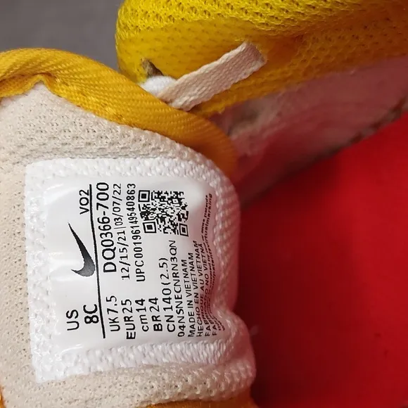 Nike Force 1 Toggle SE Yellow Ochre Summit White Sneakers Shoe Size Toddler 8C