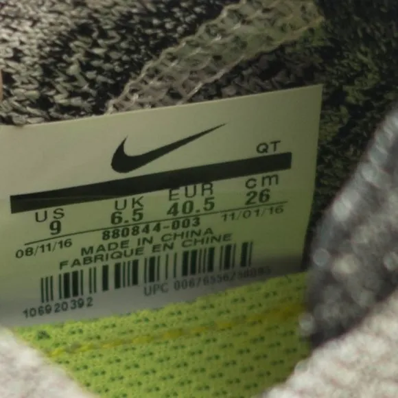 Nike Free RN Flyknit Running Shoes - Women's Size 9
