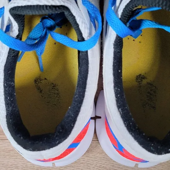 Nike Free Run 2 Shoes Mens Size 9.5 White Blue Pink Athletic Running DX1794-100