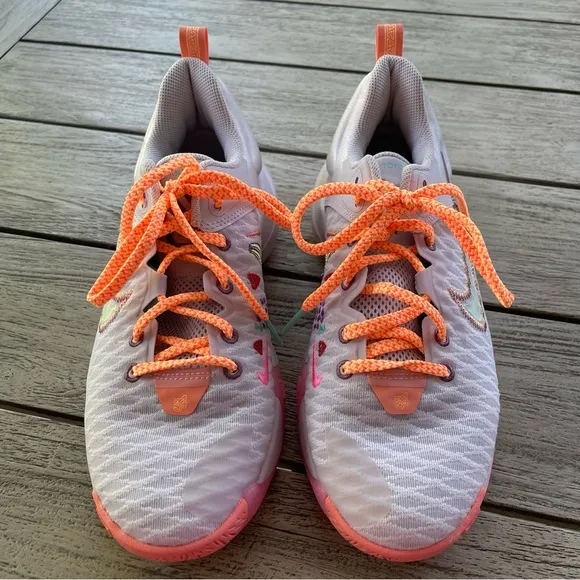 Nike Giannis Immortality Force Field Super Smoothie Sneaker Womens 8.5 Youth 6.5
