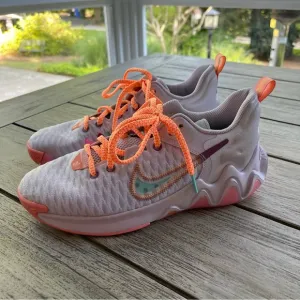Nike Giannis Immortality Force Field Super Smoothie Sneaker Womens 8.5 Youth 6.5