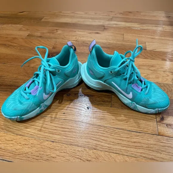 Nike Giannis Immortality sneakers