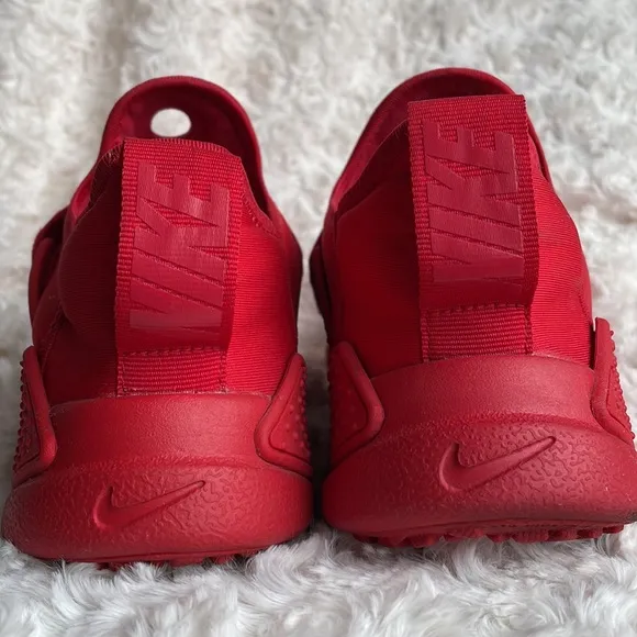 🔥NIKE HUARACHE🔥 Sneakers Unisex Sz 4.5 Youth or Women’s 6.5