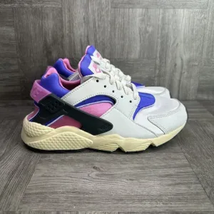 Nike Huarache Women's size 6 Multicolored Running Shoes