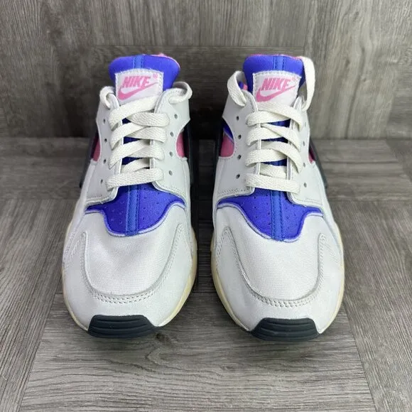 Nike Huarache Women's size 6 Multicolored Running Shoes