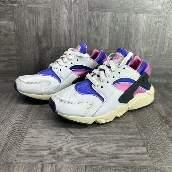 Nike Huarache Women's size 6 Multicolored Running Shoes