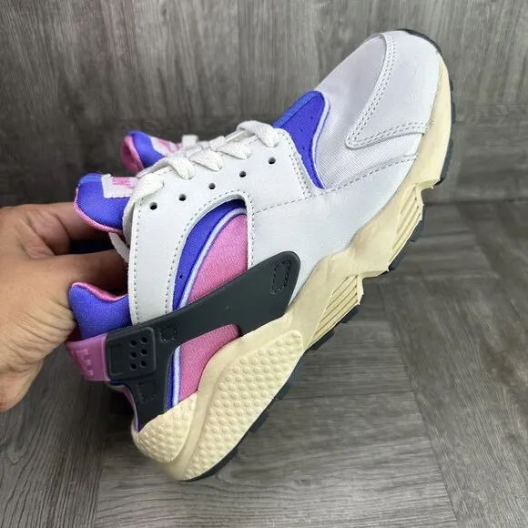 Nike Huarache Women's size 6 Multicolored Running Shoes
