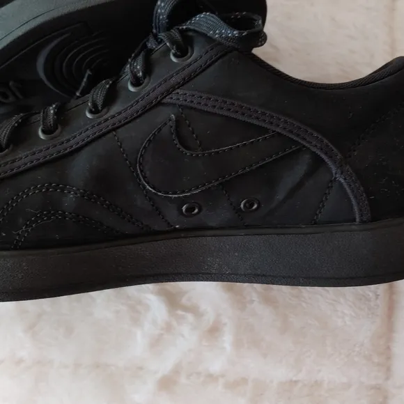 Nike Jordan sneakers. SIZE 10