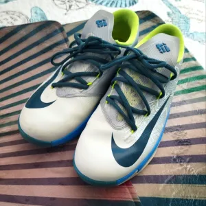 NIKE KD VI