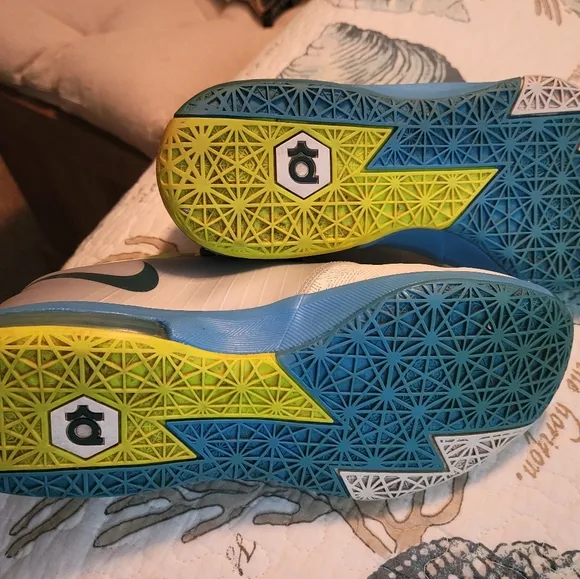 NIKE KD VI