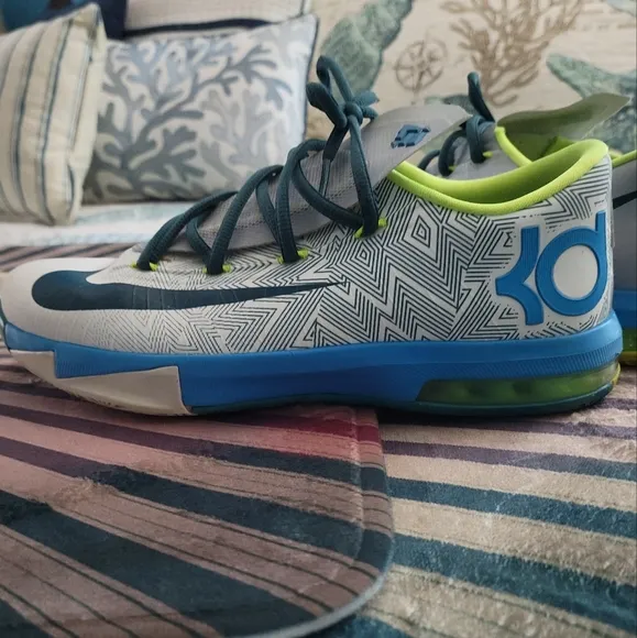 NIKE KD VI