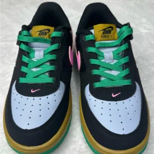 Nike Kids' Black and Green Sneakers