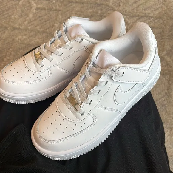 Nike kids NEW
