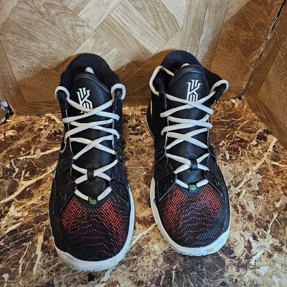 Nike Kyrie 7 Roswell Rayguns GS kids CT4080-001  red shoes size 6.5y.    524