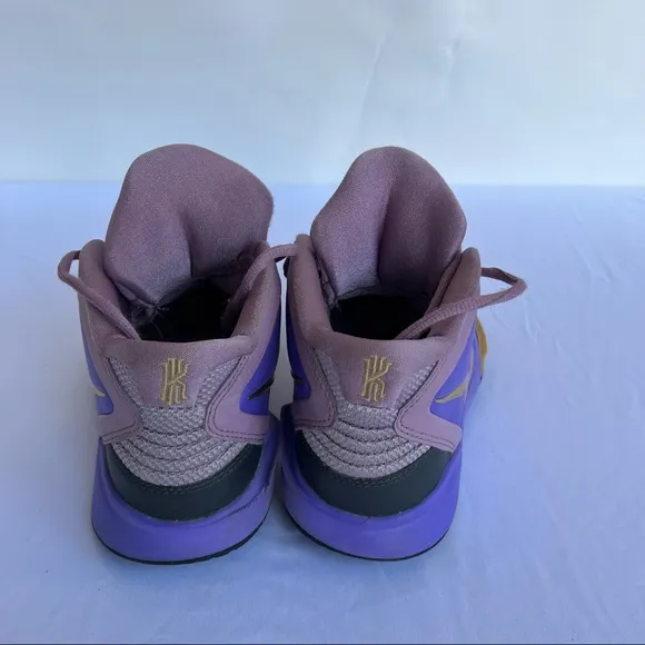 Nike Kyrie infinity GS 8 amethyst wave purple youth sneakers