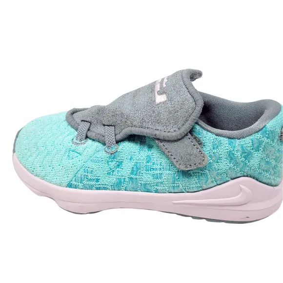 Nike LeBron 17 TD South Beach Sneakers Toddler Kids Unisex 10-C Style BQ5596-444
