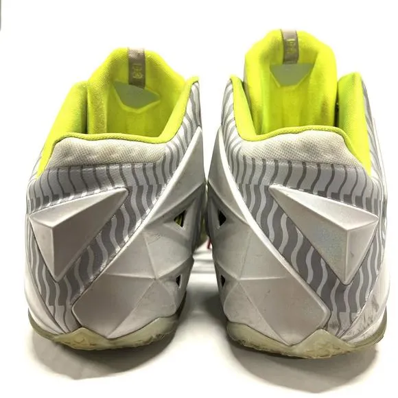 Nike LeBron James 11 'Maison du LeBron' Shoes Mens Size 12 Lime Green w/ Scuffs