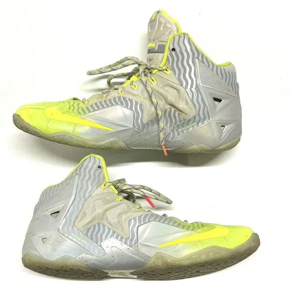 Nike LeBron James 11 'Maison du LeBron' Shoes Mens Size 12 Lime Green w/ Scuffs