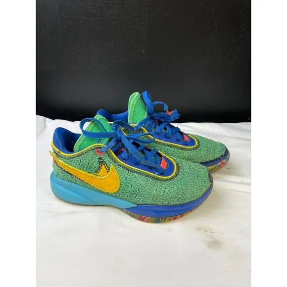Nike Lebron Unisex Green Multi shoes/sneakers DV3021-300 Sz-5Y SKU 3503