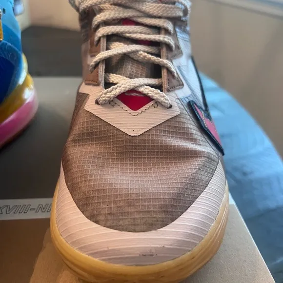 Nike LeBron XVIII Low EP Sneakers