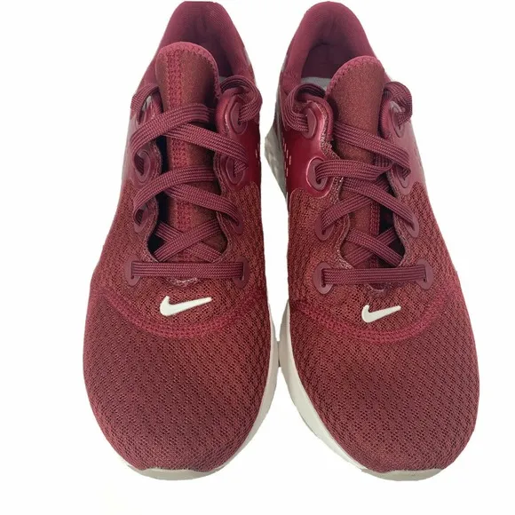NIKE Legend React Red Crush / White Running Shoes Sneakers Women's Size 9.5
