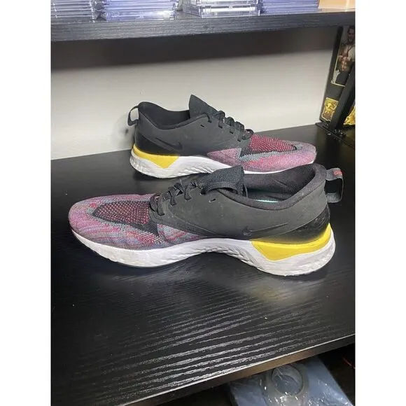 Nike Men's Odyssey React 2 Flyknit Black Multicolor Red Running Shoes Size 12
