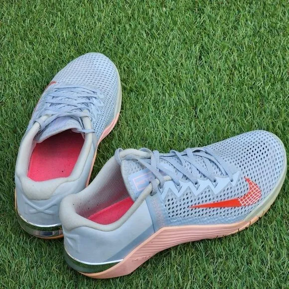 NIKE METCON 6 - Womens Running Shoes - SIZE 10