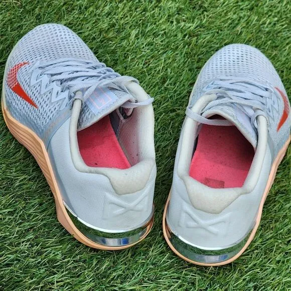NIKE METCON 6 - Womens Running Shoes - SIZE 10