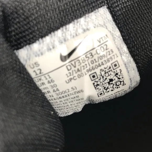 NIKE Pegasus 40 Black Running Sneakers Shoes 12