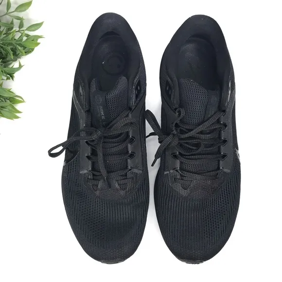 NIKE Pegasus 40 Black Running Sneakers Shoes 12