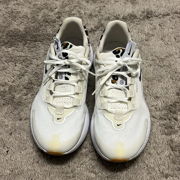Nike React Escape RN Running Shoes 7.5 Women’s