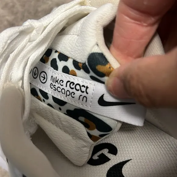 Nike React Escape RN Running Shoes 7.5 Women’s