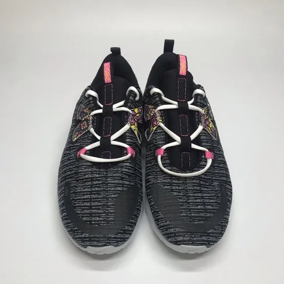Nike Renew Arena SE Women’s Size 8 Running shoes