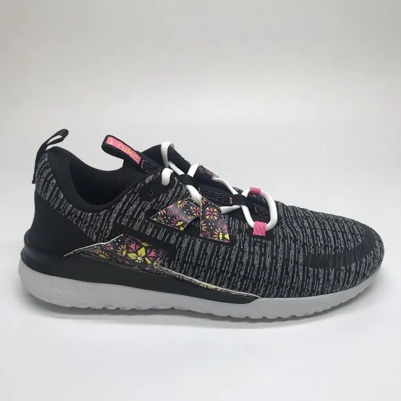 Nike Renew Arena SE Women’s Size 8 Running shoes