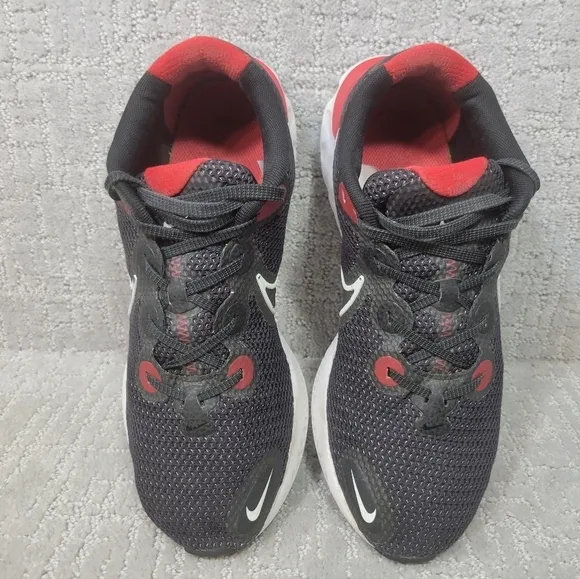 Nike Renew Run Men's Size 9 Black Athletic Running Sneakers Shoes CK6357-005