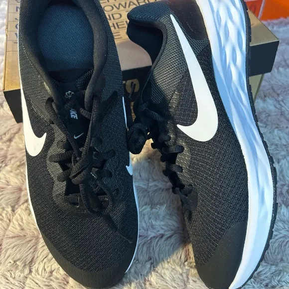 Nike Revolution 6 Sneakers Size 6.5