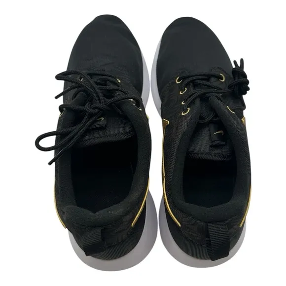 Nike Roshe One Print GS Running Shoes Size Youth 6.5 Womens 8 Black Gold Sneaker
