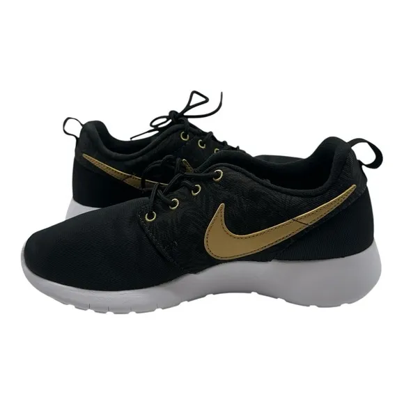 Nike Roshe One Print GS Running Shoes Size Youth 6.5 Womens 8 Black Gold Sneaker