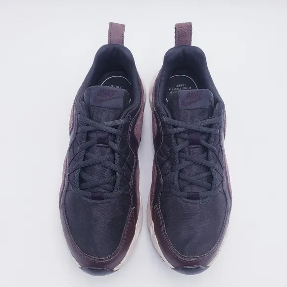 Nike RYZ 365 Burgundy Ash Athletic Running Shoes BQ4153-002 Womens Size 8.5