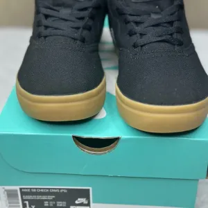 Nike SB Check Black Sneakers