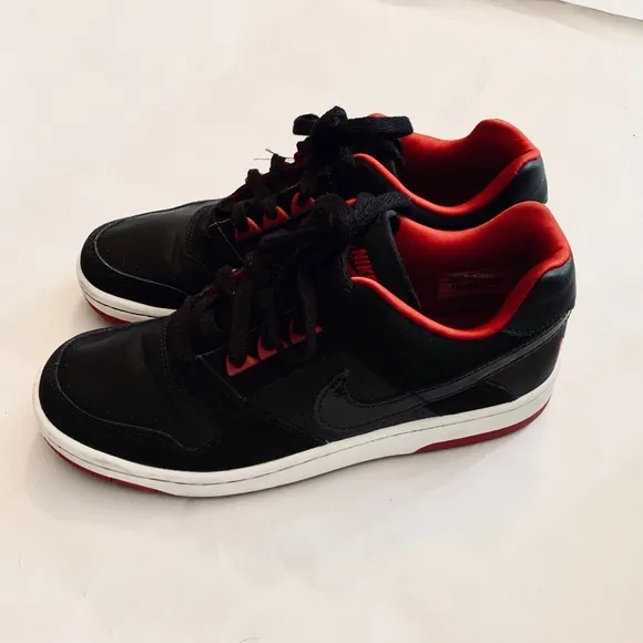Nike SB Delta Force