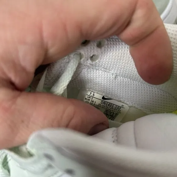 Nike Shoes Dunk Low Next Nature WMNS “White Barely Green” 2024