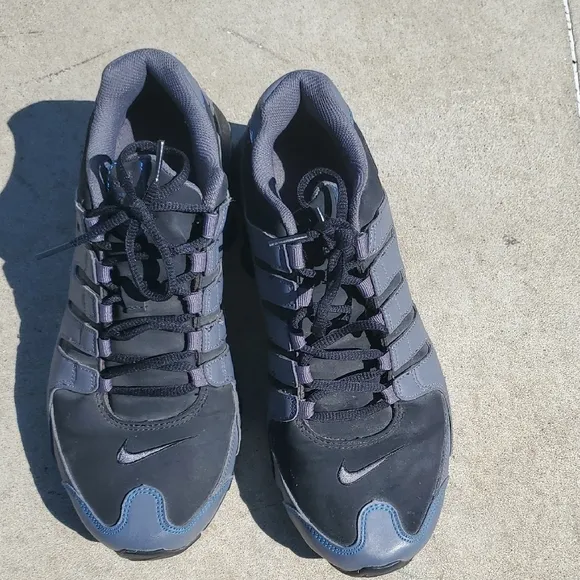 Nike Shox Gray and Blue Running Shoes