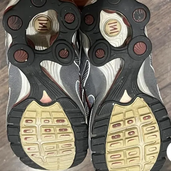 Nike Shox turbo   9 sneakers size 9.5