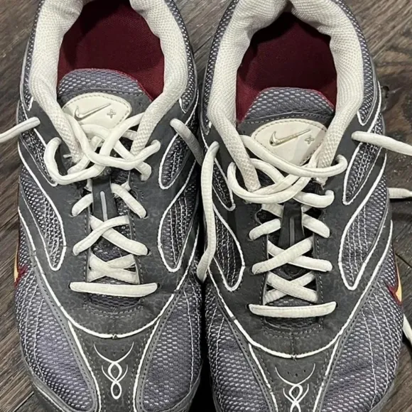 Nike Shox turbo   9 sneakers size 9.5