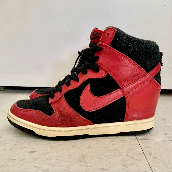 Nike Sky Hi Dunks Red Black Wedge Sneakers Size 7.5 Streetwear Retro Basketball