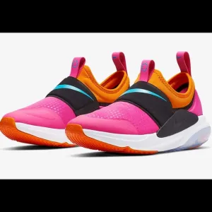 Nike slip on shoes