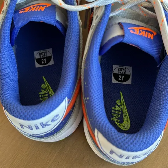 Nike Sneakers